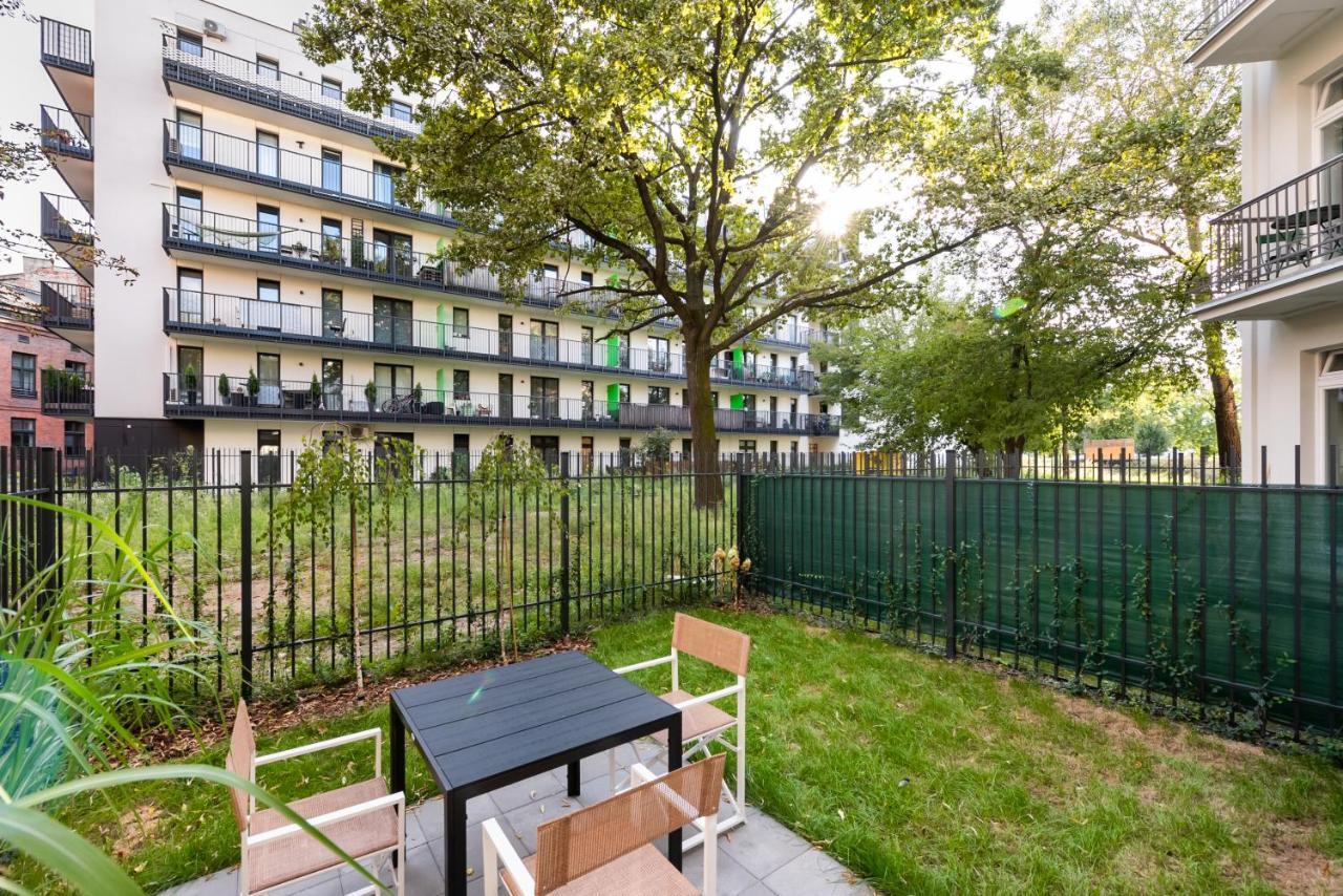 Old Praga Garden Apartment ワルシャワ エクステリア 写真